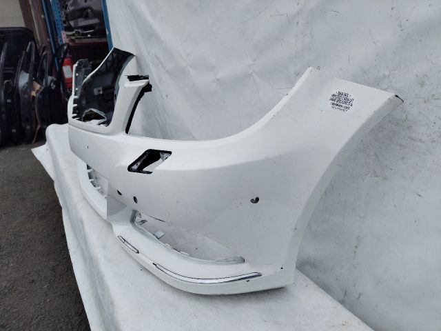 bontott MERCEDES-BENZ C-CLASS Első Lökhárító (Üresen)