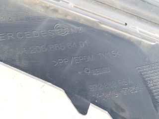 bontott MERCEDES-BENZ C-CLASS Első Lökhárító (Üresen)