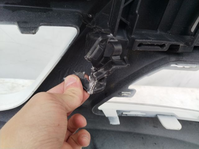 bontott MERCEDES-BENZ C-CLASS Első Lökhárító (Üresen)