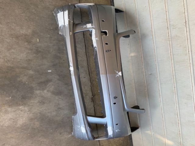 bontott MERCEDES-BENZ C-CLASS Első Lökhárító (Üresen)