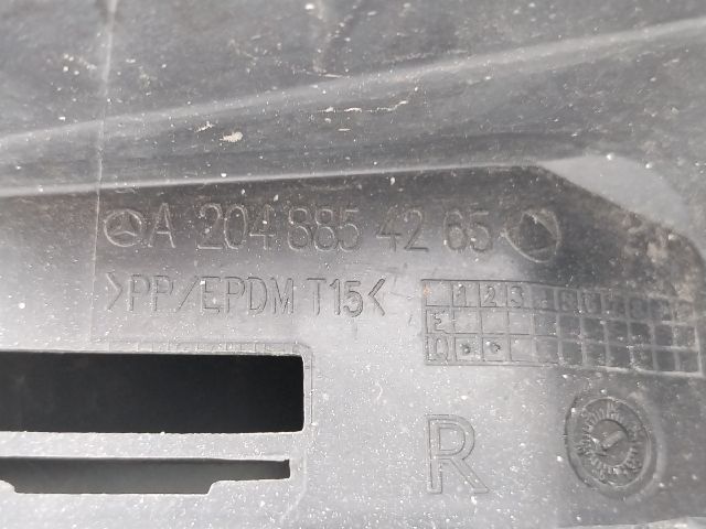 bontott MERCEDES-BENZ C-CLASS Első Lökhárító (Üresen)