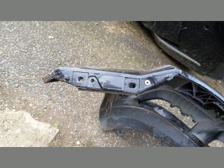 bontott MERCEDES-BENZ C-CLASS Első Lökhárító (Üresen)