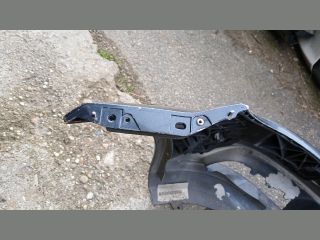 bontott MERCEDES-BENZ C-CLASS Első Lökhárító (Üresen)