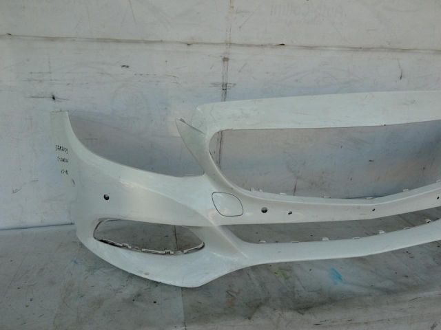 bontott MERCEDES-BENZ C-CLASS Első Lökhárító (Üresen)