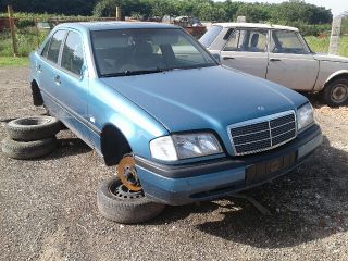 bontott MERCEDES-BENZ C-CLASS Első Szélvédő