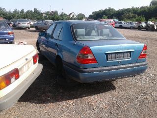 bontott MERCEDES-BENZ C-CLASS Első Szélvédő