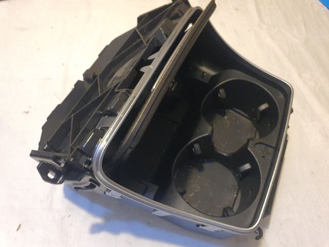 bontott MERCEDES-BENZ C-CLASS Első Tároló Rekesz