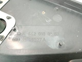 bontott MERCEDES-BENZ C-CLASS Felső Hűtőburkolat