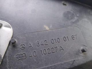 bontott MERCEDES-BENZ C-CLASS Felső Hűtőburkolat