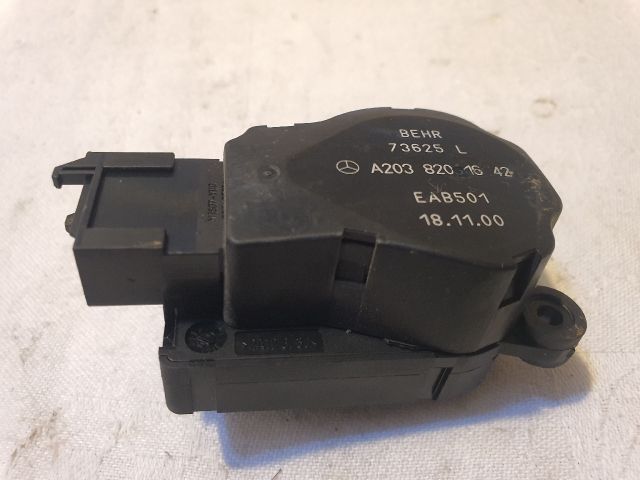 bontott MERCEDES-BENZ C-CLASS Fűtés Állító Motor