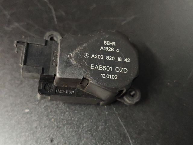 bontott MERCEDES-BENZ C-CLASS Fűtés Állító Motor