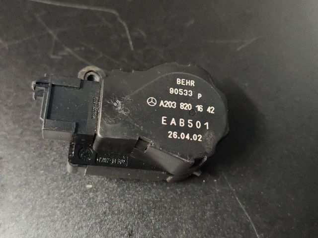 bontott MERCEDES-BENZ C-CLASS Fűtés Állító Motor