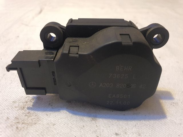 bontott MERCEDES-BENZ C-CLASS Fűtés Állító Motor