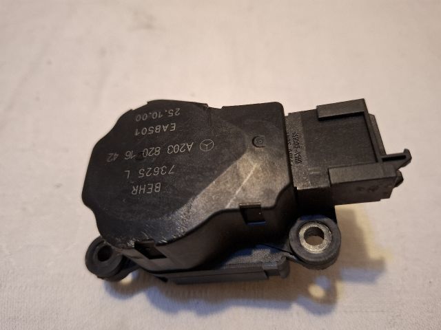 bontott MERCEDES-BENZ C-CLASS Fűtés Állító Motor