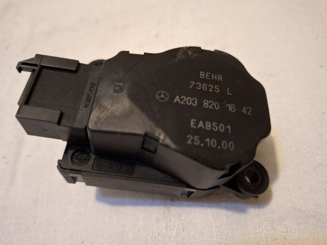 bontott MERCEDES-BENZ C-CLASS Fűtés Állító Motor