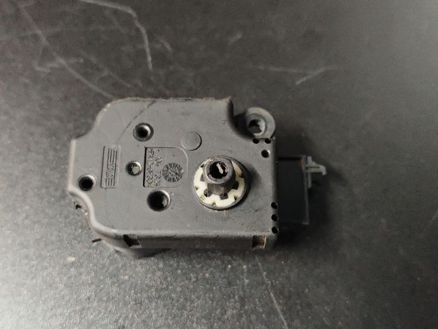 bontott MERCEDES-BENZ C-CLASS Fűtés Állító Motor