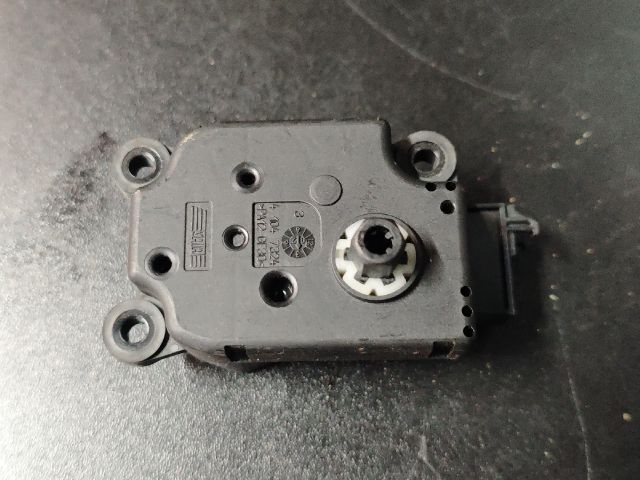 bontott MERCEDES-BENZ C-CLASS Fűtés Állító Motor