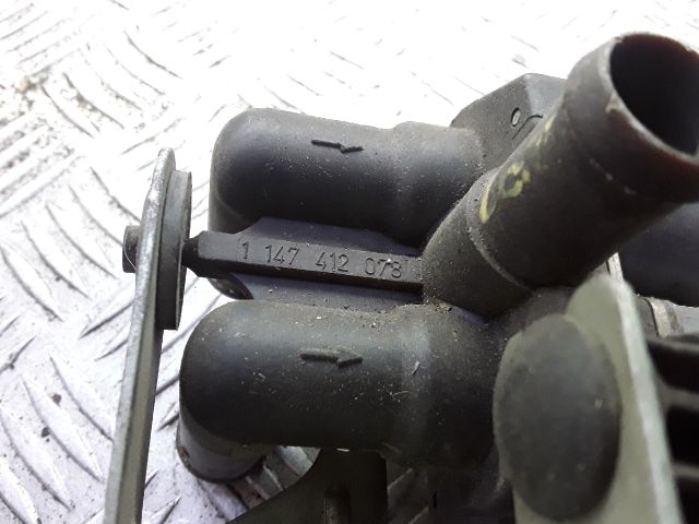 bontott MERCEDES-BENZ C-CLASS Fűtéscsap