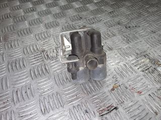 bontott MERCEDES-BENZ C-CLASS Fűtéscsap