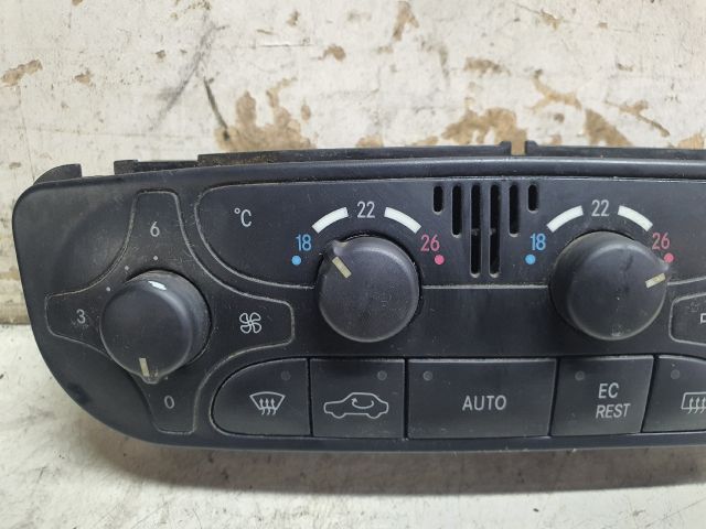 bontott MERCEDES-BENZ C-CLASS Fűtéskapcsoló (digit klímás)
