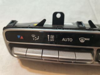 bontott MERCEDES-BENZ C-CLASS Fűtéskapcsoló (digit klímás)