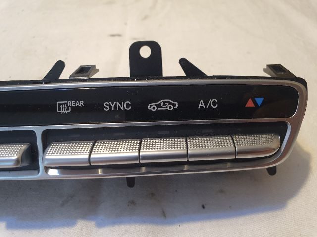 bontott MERCEDES-BENZ C-CLASS Fűtéskapcsoló (digit klímás)