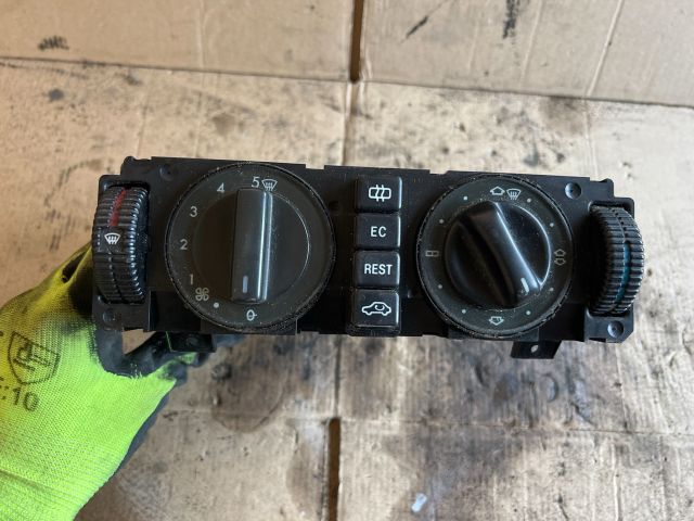 bontott MERCEDES-BENZ C-CLASS Fűtéskapcsoló (manuális klímás)