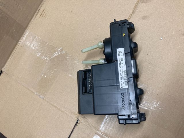 bontott MERCEDES-BENZ C-CLASS Fűtéskapcsoló (manuális klímás)