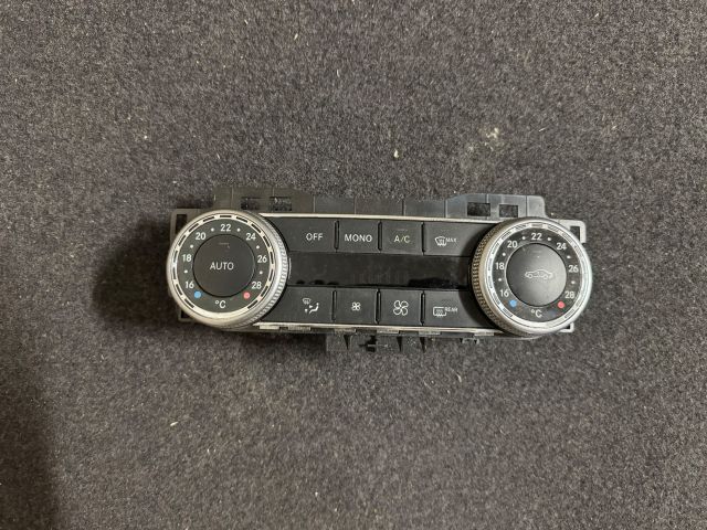 bontott MERCEDES-BENZ C-CLASS Fűtéskapcsoló (manuális klímás)