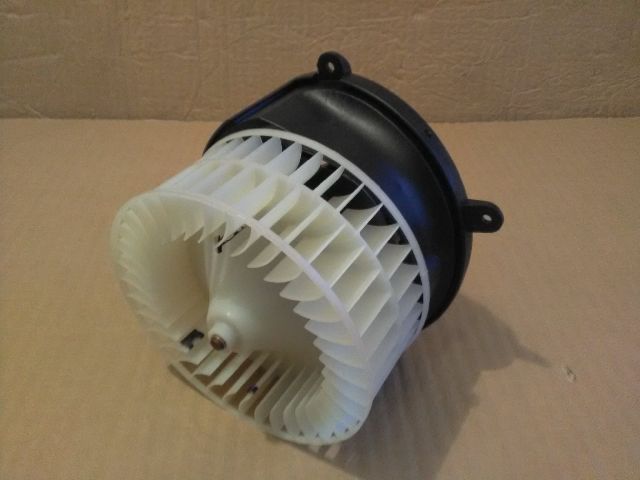 bontott MERCEDES-BENZ C-CLASS Fűtőmotor (Klímás)