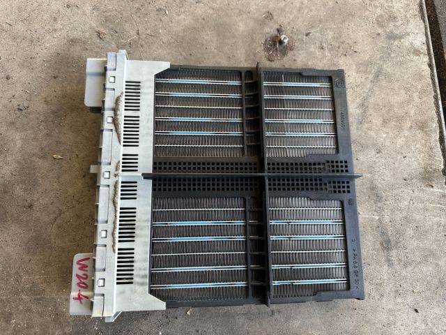 bontott MERCEDES-BENZ C-CLASS Fűtőradiátor (Elektromos)