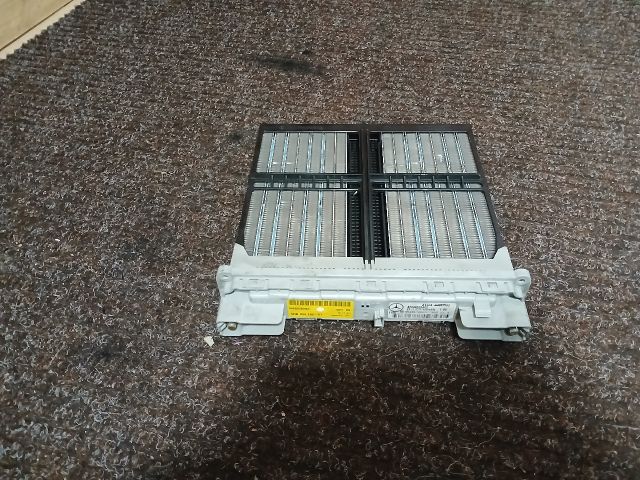 bontott MERCEDES-BENZ C-CLASS Fűtőradiátor (Elektromos)