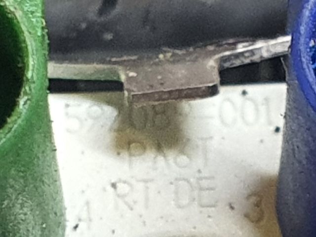 bontott MERCEDES-BENZ C-CLASS GPS Antenna