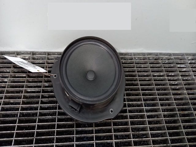 bontott MERCEDES-BENZ C-CLASS Hangszóró (Pozíciófüggetlen)