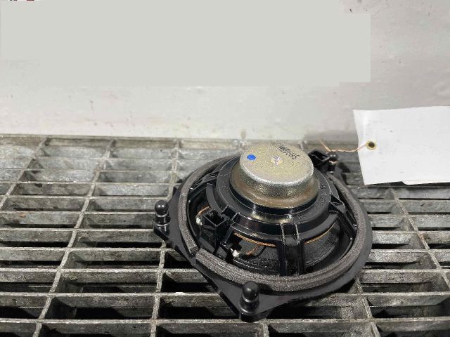 bontott MERCEDES-BENZ C-CLASS Hangszóró (Pozíciófüggetlen)