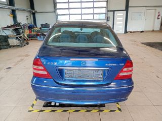 bontott MERCEDES-BENZ C-CLASS Hátfal Burkolat