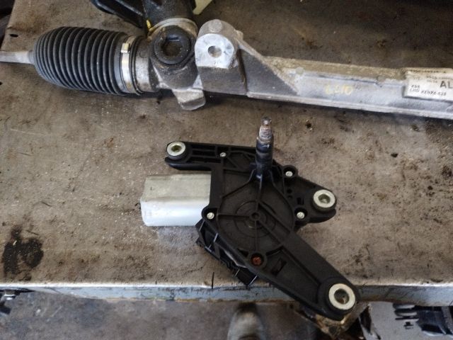 bontott MERCEDES-BENZ C-CLASS Hátsó Ablaktörlő Motor