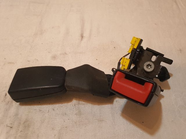 bontott MERCEDES-BENZ C-CLASS Hátsó középső Biztonsági Öv Csat