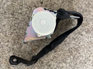 bontott MERCEDES-BENZ C-CLASS Hátsó középső Biztonsági Öv