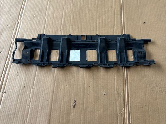 bontott MERCEDES-BENZ C-CLASS Hátsó középső Lökhárító Tartó (Műanyag)