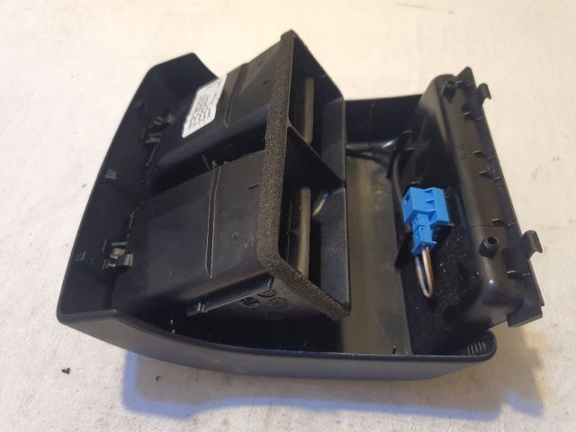 bontott MERCEDES-BENZ C-CLASS Hátsó középső Szellőző