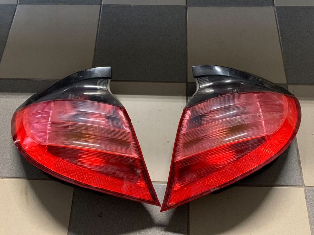 bontott MERCEDES-BENZ C-CLASS Hátsó Lámpa Szett