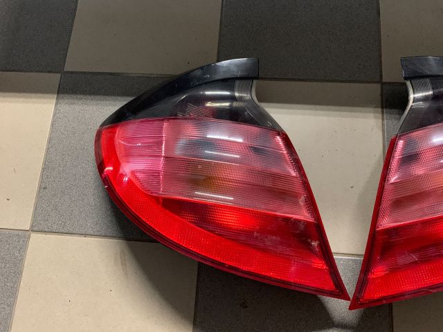 bontott MERCEDES-BENZ C-CLASS Hátsó Lámpa Szett