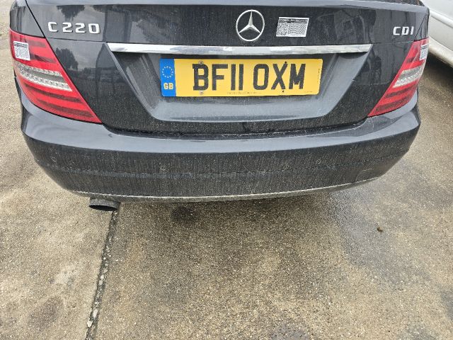 bontott MERCEDES-BENZ C-CLASS Hátsó Lökhárító (Részeivel)