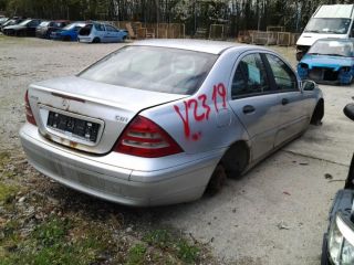 bontott MERCEDES-BENZ C-CLASS Hátsó Lökhárító (Üresen)