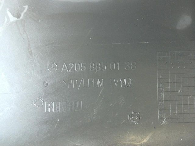 bontott MERCEDES-BENZ C-CLASS Hátsó Lökhárító (Üresen)