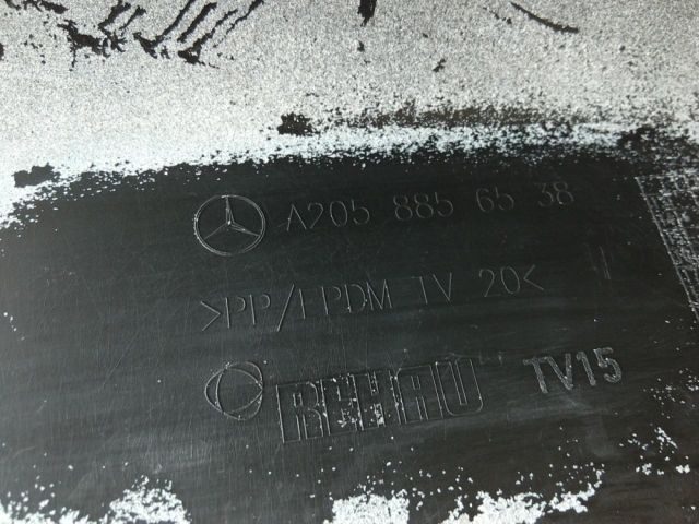 bontott MERCEDES-BENZ C-CLASS Hátsó Lökhárító (Üresen)