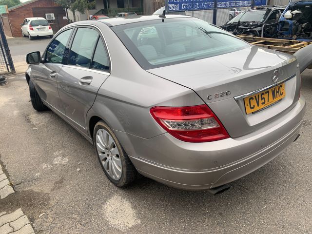 bontott MERCEDES-BENZ C-CLASS Hátsó Ülés Szett