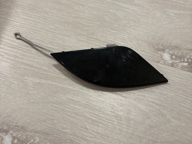 bontott MERCEDES-BENZ C-CLASS Hátsó Vonószem Burkolat