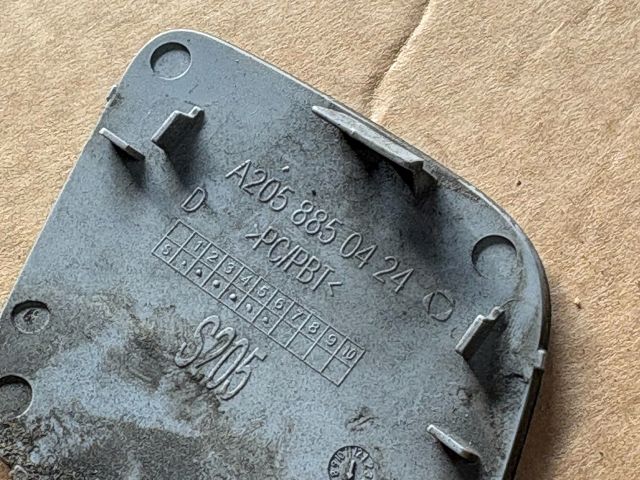 bontott MERCEDES-BENZ C-CLASS Hátsó Vonószem Burkolat